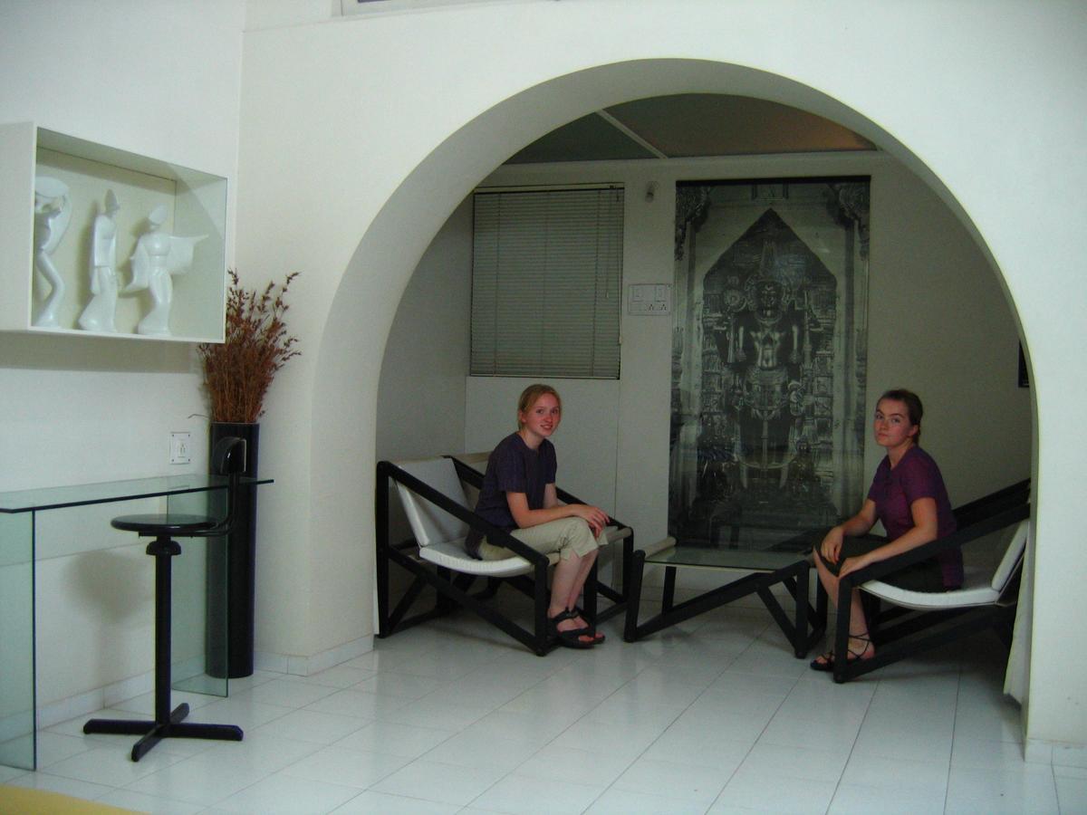 Hotel Plaza -Booking For Foreign Tourist- Jālgaon Exterior foto